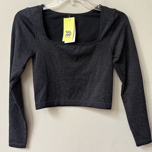 All In Motion Long Sleeve Seamless Tight‎ Fit Cropped Top Womens Small Black NWT